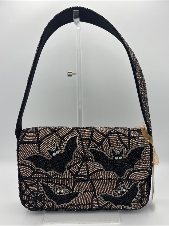 Made in India Handbags - 🦇🕸️Made in India Beaded Bat Bag - Viral- Champagne Gold and Black🦇🕸️